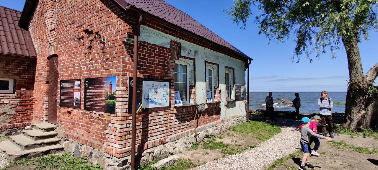 В Куршский залив выпустили 20 тысяч мальков сига