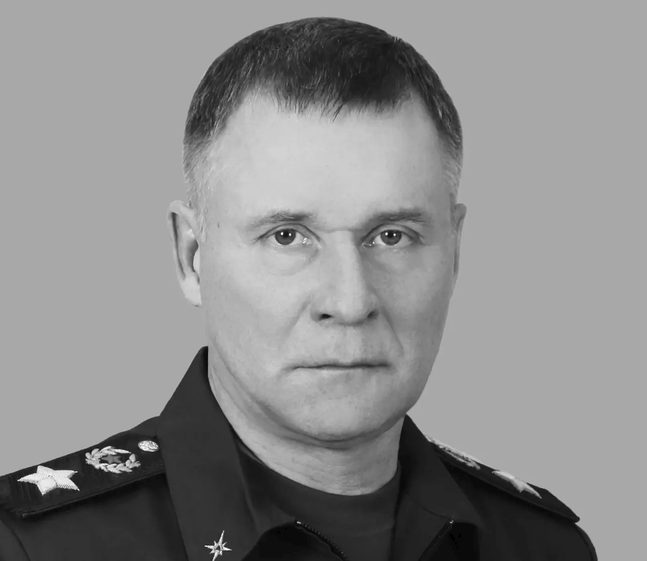 Глава МЧС России Александр Куренков почтил память Евгения Зиничева